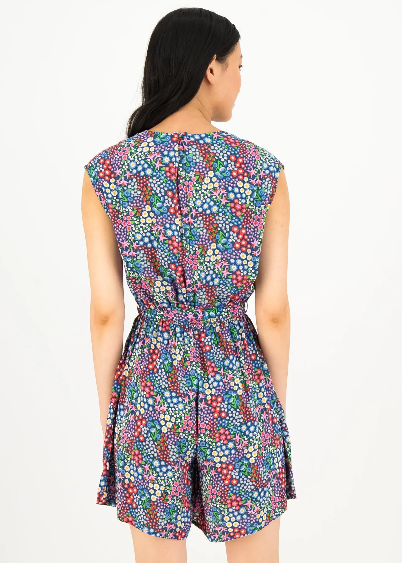 Korte jumpsuit met bloemenprint | Blutsgeschwister heartbreak high first date