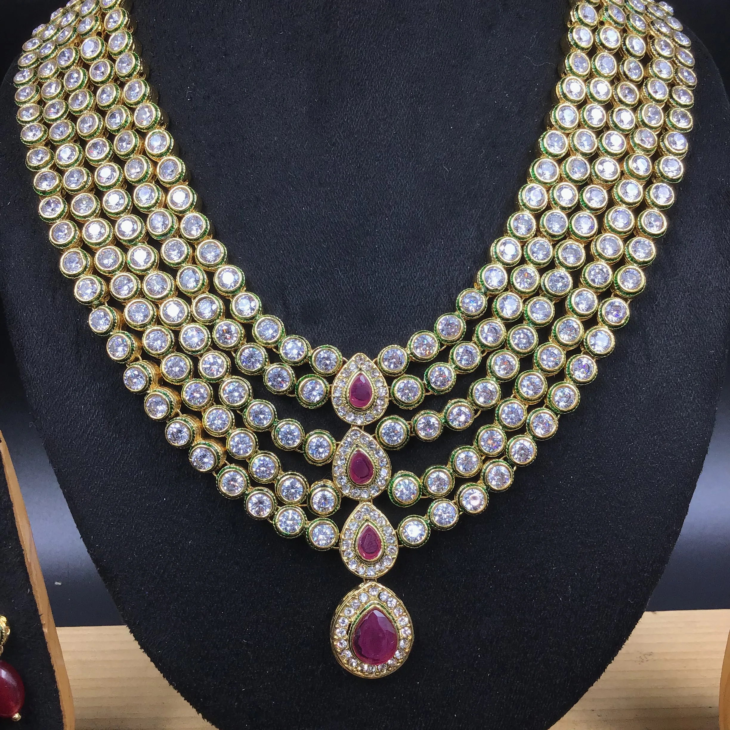 Round Neck Polki Necklace Set 3519-21