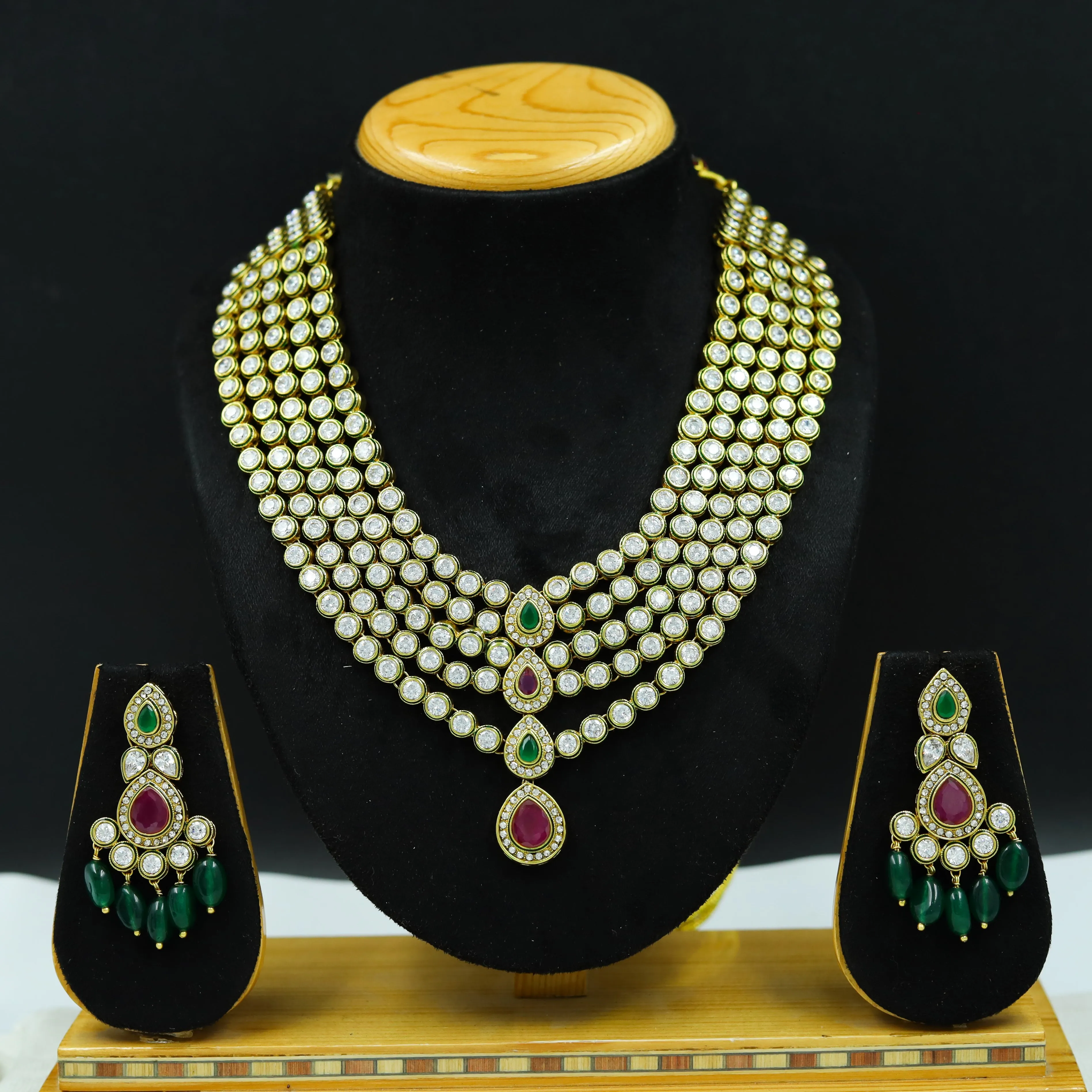 Round Neck Polki Necklace Set 3519-21