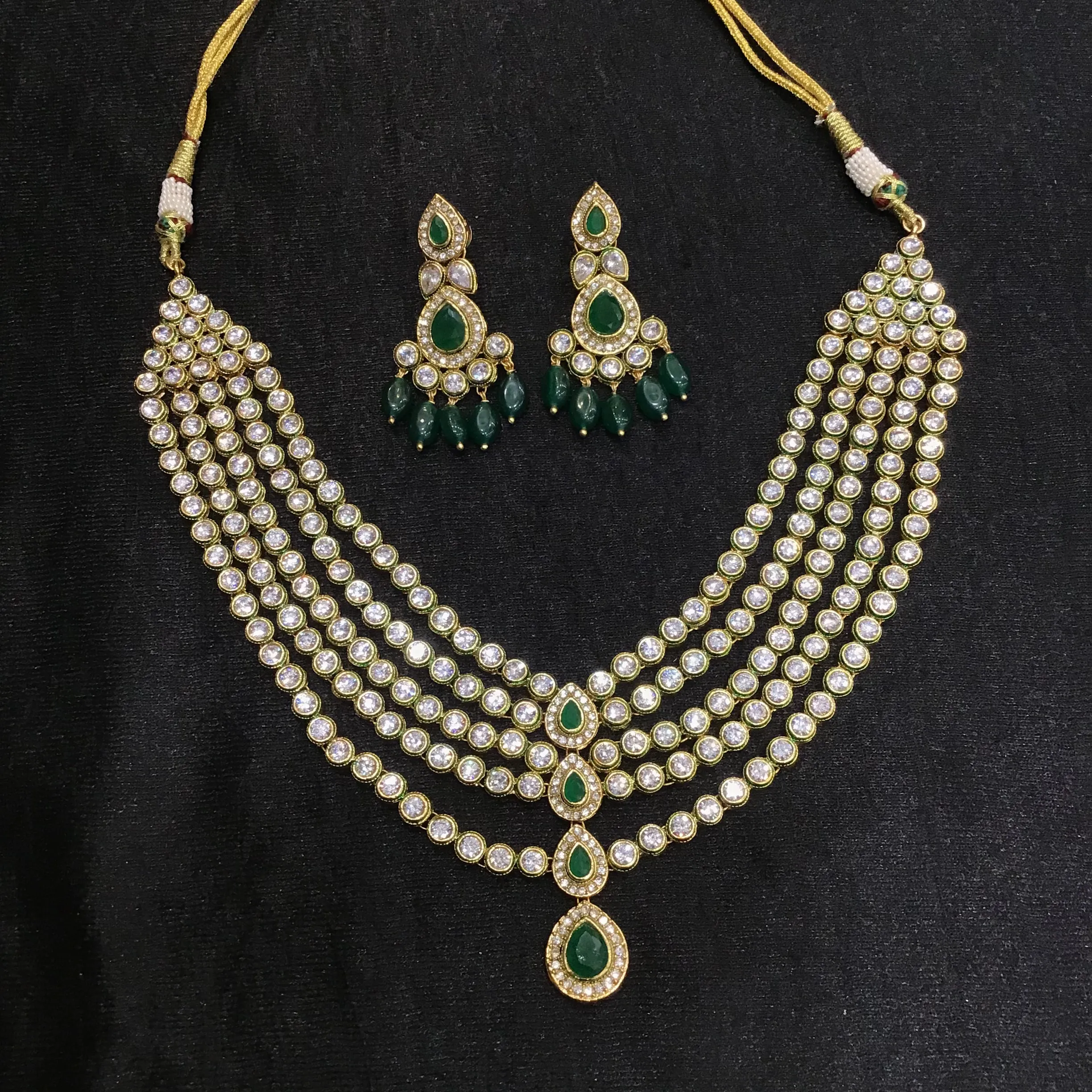 Round Neck Polki Necklace Set 3519-21