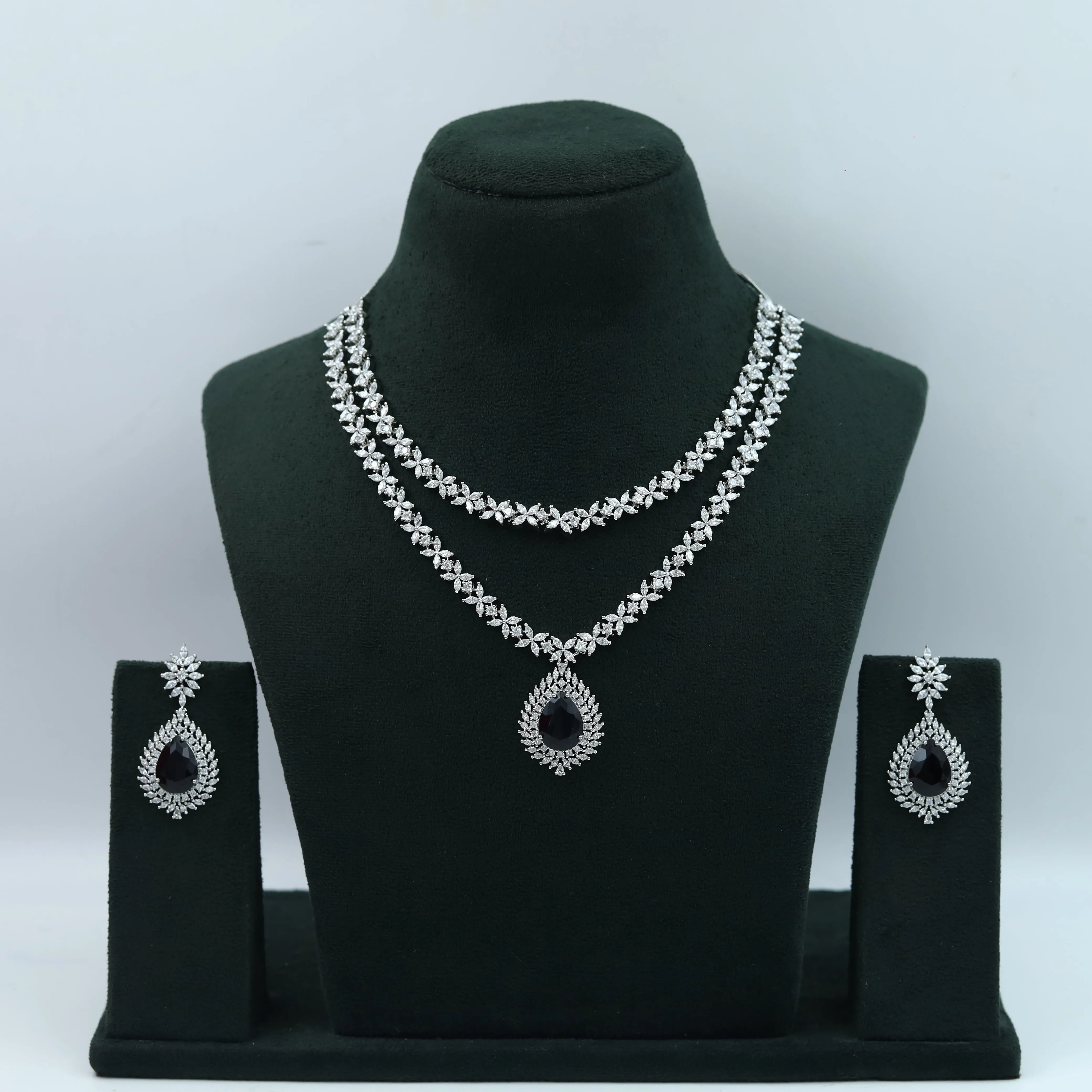 Round Neck Zircon/AD Necklace Set 15350-69